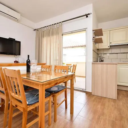 Seaside Holiday House Bibinje, Zadar - 13157 Feriehus